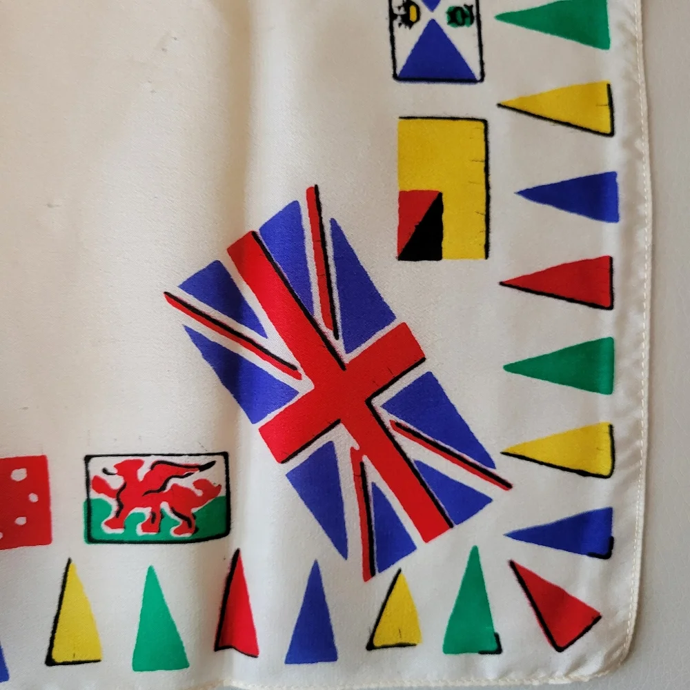 Vintage UK ~ Great Britain ~ Union Jack Hankie ~ Bandana ~ Bag Tie ~ Silk?